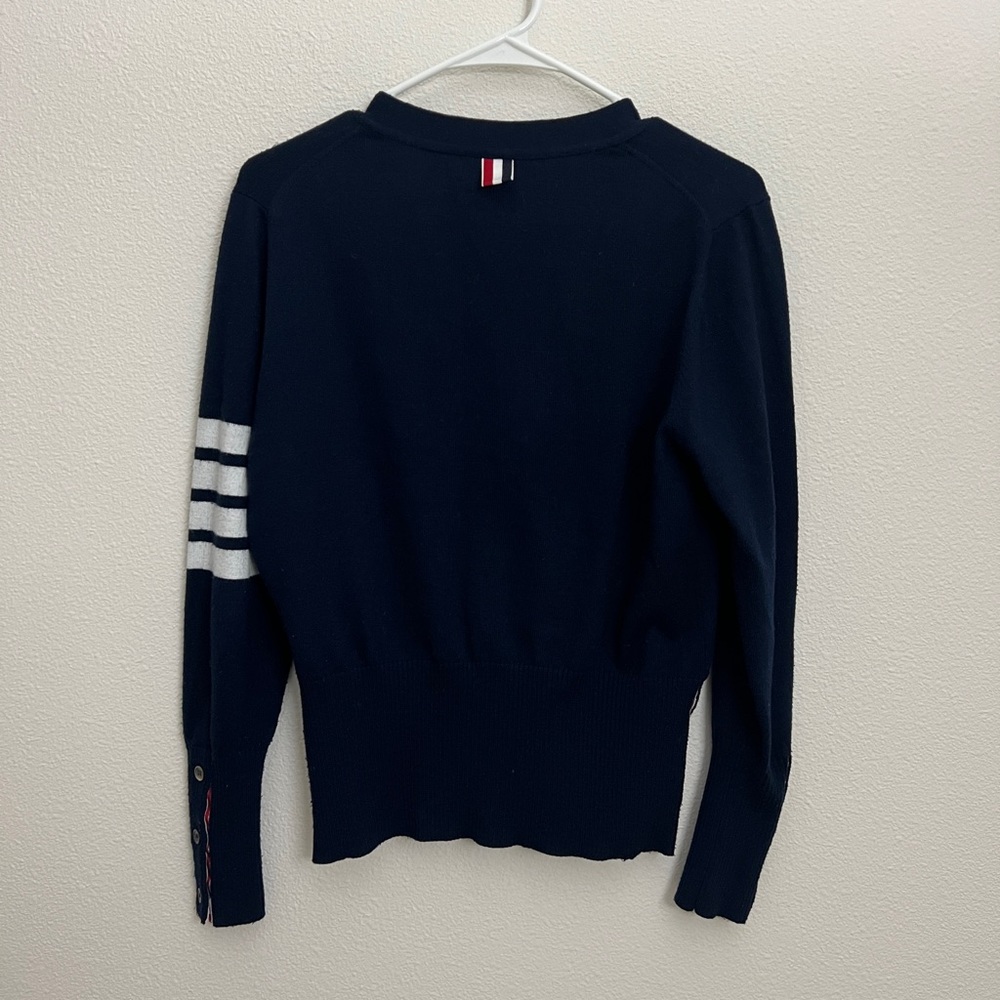 THOM BROWNE NAVY CASHMERE 4-BAR V-NECK CARDIGAN - Picture 2 of 5